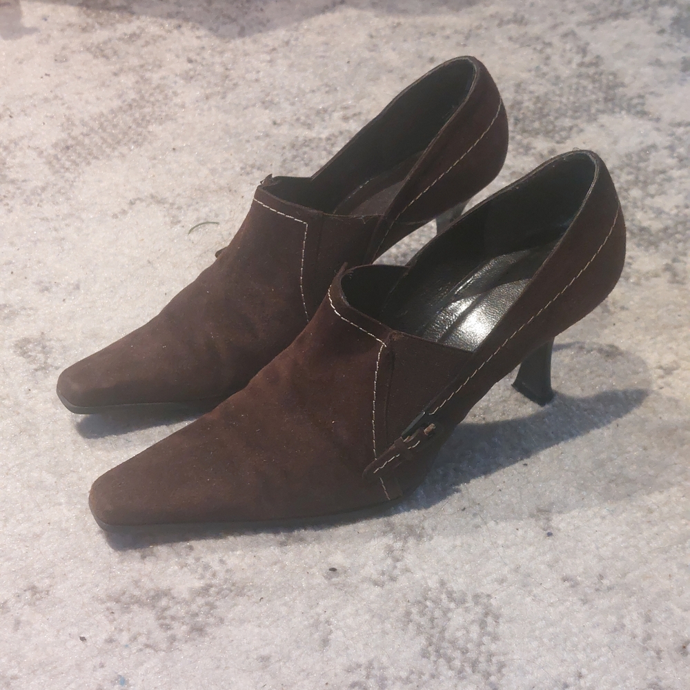 Stuart Weitzman Dark Brown Suede Pointed-Toe Mid Heels